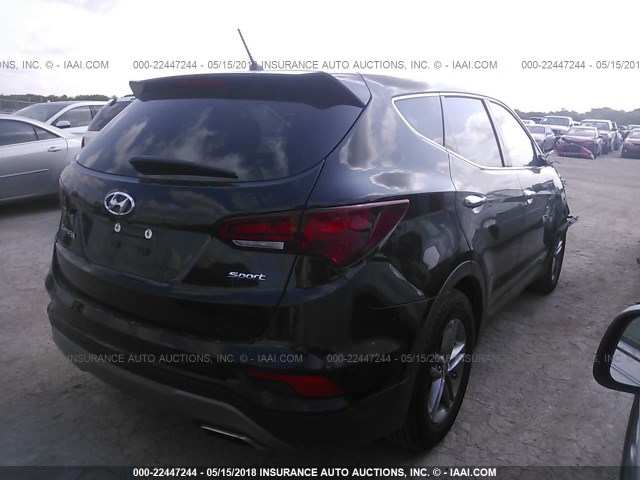 5NMZT3LB4JH080689 - 2018 HYUNDAI SANTA FE SPORT  BLACK photo 4