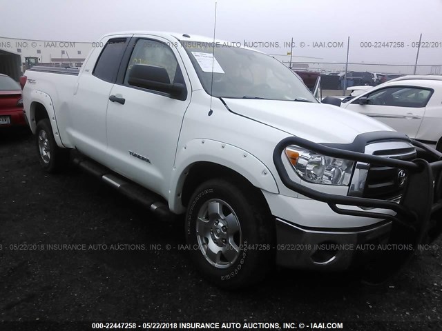 5TFUM5F16DX042494 - 2013 TOYOTA TUNDRA DOUBLE CAB SR5 WHITE photo 1