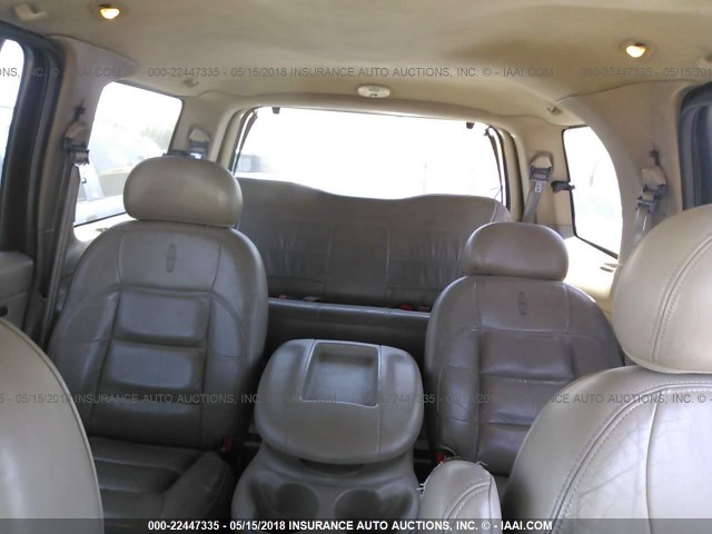 5LMRU27L5XLJ00748 - 1999 LINCOLN NAVIGATOR 黑色 照片 8