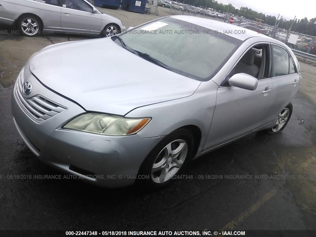 4T1BE46K77U505770 - 2007 TOYOTA CAMRY NEW GENERAT CE/LE/XLE/SE SILVER photo 2