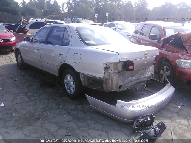 4T1BG12K0TU779630 - 1996 TOYOTA CAMRY DX/LE/XLE GOLD photo 3