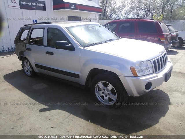 1J4GR48K55C670922 - 2005 JEEP GRAND CHEROKEE LAREDO/COLUMBIA/FREEDOM 银色 照片 1