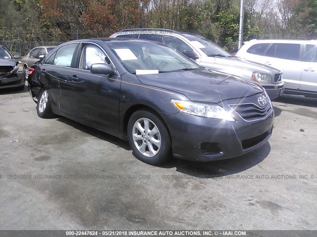 4T1BF3EK7BU656867 - 2011 TOYOTA CAMRY SE/LE/XLE GRAY photo 1