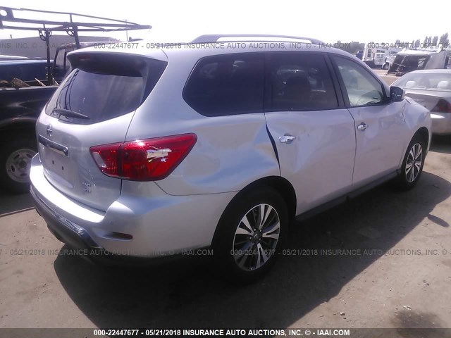 5N1DR2MM4HC648740 - 2017 NISSAN PATHFINDER S/SV/SL/PLATINUM GRAY photo 4