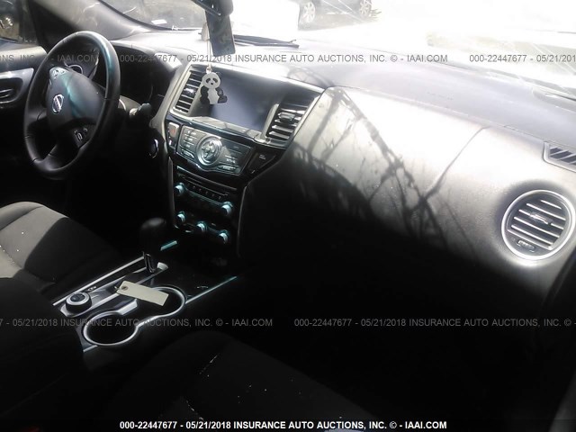 5N1DR2MM4HC648740 - 2017 NISSAN PATHFINDER S/SV/SL/PLATINUM 灰色 照片 5