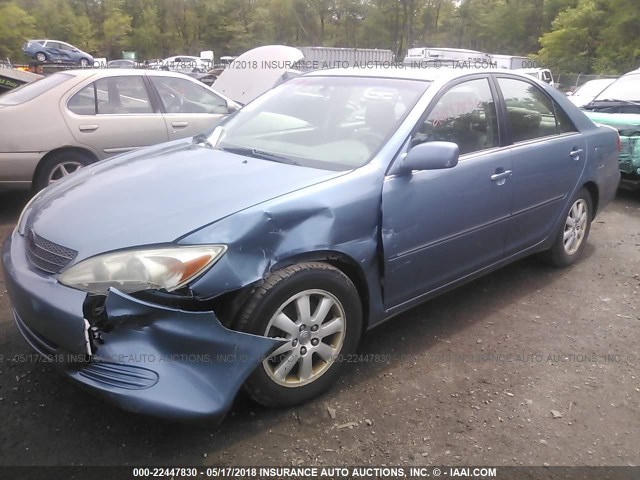 4T1BF30K92U514463 - 2002 TOYOTA CAMRY LE/XLE/SE 蓝色 照片 2