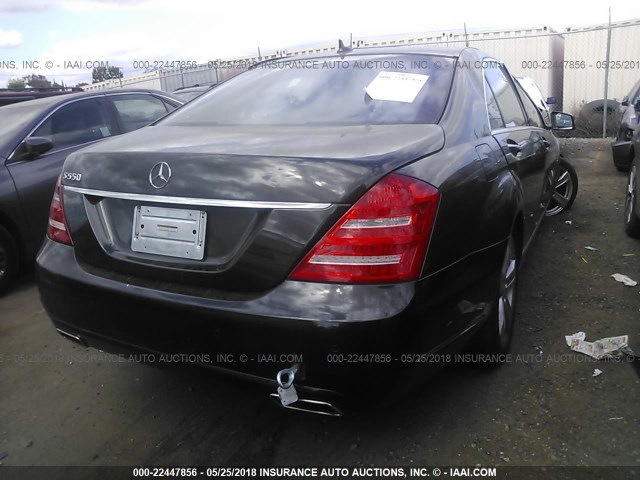 WDDNG7DB9CA419605 - 2012 MERCEDES-BENZ S 550 BLACK photo 4