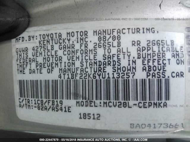 4T1BF22K6YU113257 - 2000 TOYOTA CAMRY LE/XLE Silber Foto 9