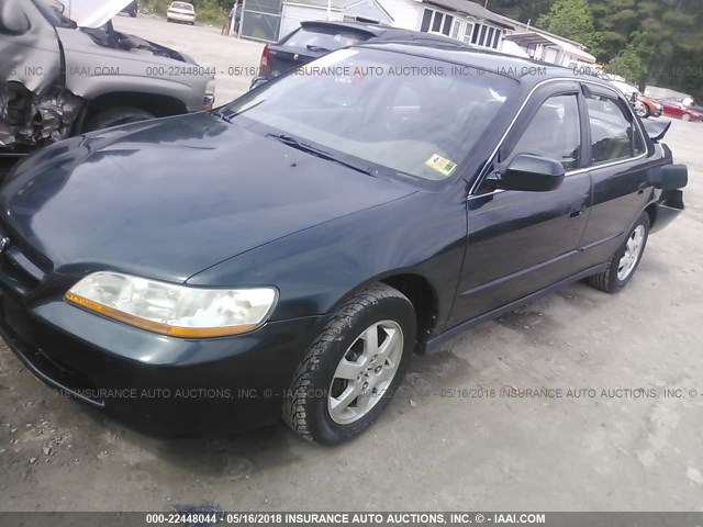 1HGCG6699YA118895 - 2000 HONDA ACCORD SE GREEN photo 2