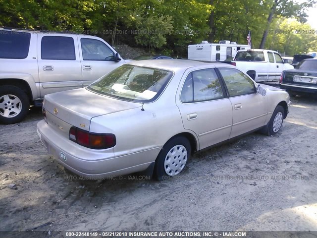 4T1BG12K3TU663287 - 1996 TOYOTA CAMRY DX/LE/XLE GOLD photo 4