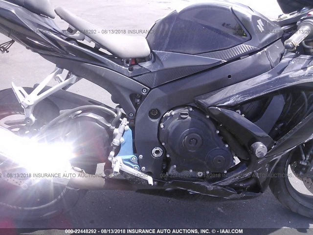 JS1GR7LA382104252 - 2008 SUZUKI GSX-R750 BLACK photo 8