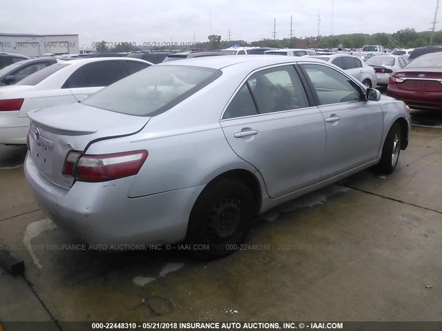 4T1BE46K27U634273 - 2007 TOYOTA CAMRY NEW GENERAT CE/LE/XLE/SE SILVER photo 4