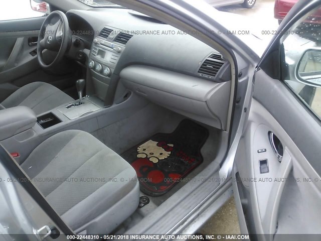 4T1BE46K27U634273 - 2007 TOYOTA CAMRY NEW GENERAT CE/LE/XLE/SE SILVER photo 5