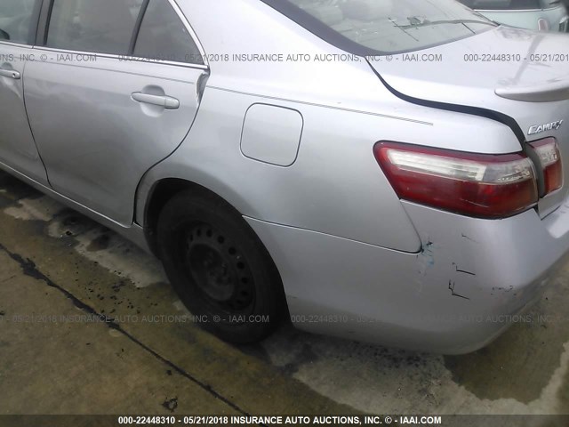 4T1BE46K27U634273 - 2007 TOYOTA CAMRY NEW GENERAT CE/LE/XLE/SE SILVER photo 6