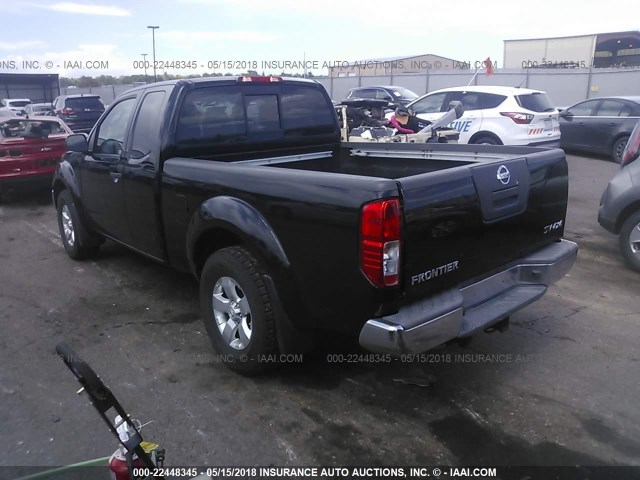 1N6AD0CW0BC447578 - 2011 NISSAN FRONTIER SV/PRO-4X BLACK photo 3