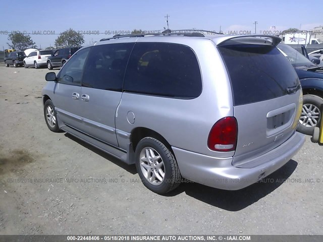 1B4GP44R2YB774371 - 2000 DODGE GRAND CARAVAN SE/SPORT SILVER photo 3