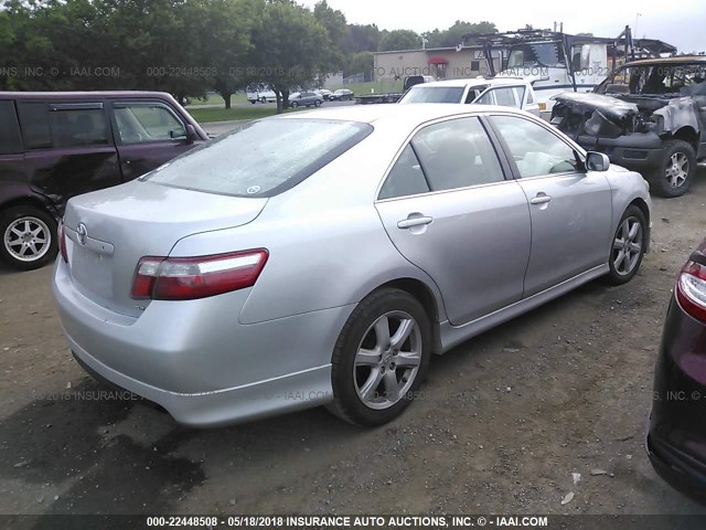 4T1BE46K57U029132 - 2007 TOYOTA CAMRY NEW GENERAT CE/LE/XLE/SE SILVER photo 4