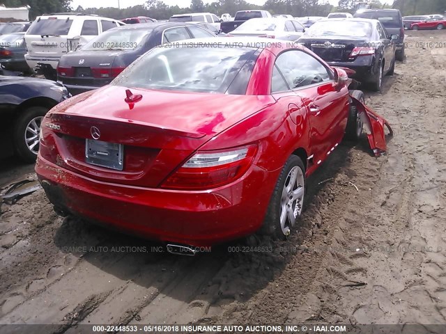 WDDPK4HA8FF100615 - 2015 MERCEDES-BENZ SLK 250 RED photo 4