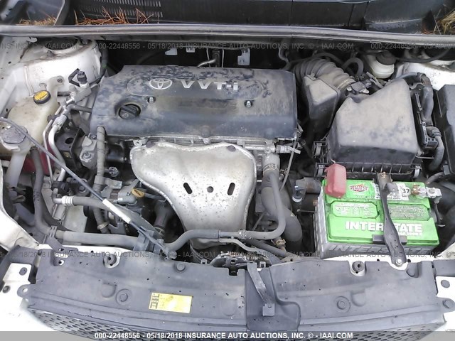 JTLKE50E281025446 - 2008 TOYOTA SCION XB WHITE photo 10