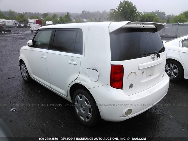 JTLKE50E281025446 - 2008 TOYOTA SCION XB WHITE photo 3