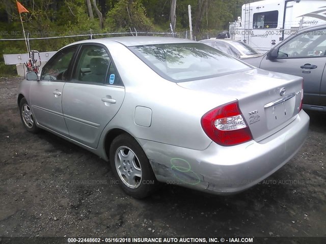 4T1BF32K03U548502 - 2003 TOYOTA CAMRY LE/XLE/SE SILVER photo 3