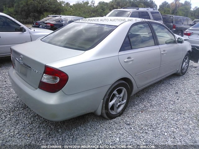 4T1BE32K53U642457 - 2003 TOYOTA CAMRY LE/XLE/SE SILVER photo 4