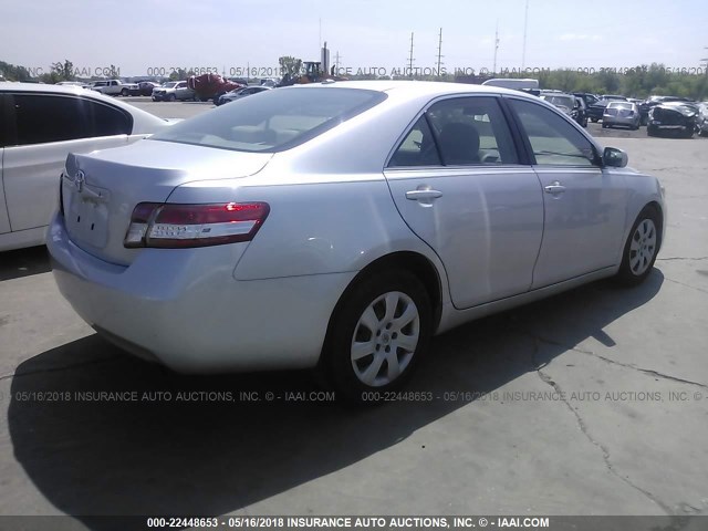 4T4BF3EK5AR060855 - 2010 TOYOTA CAMRY SE/LE/XLE SILVER photo 4