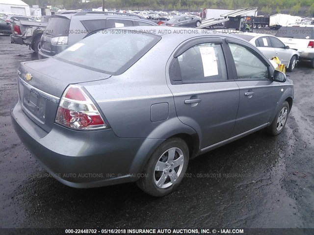 KL1TD56638B009518 - 2008 CHEVROLET AVEO LS SILVER photo 4