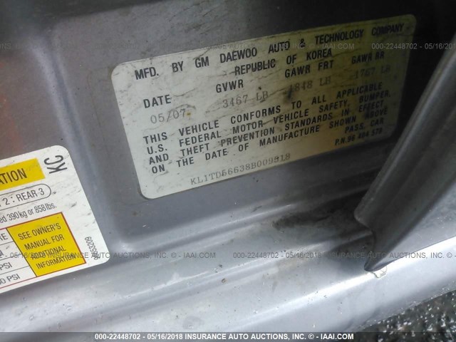 KL1TD56638B009518 - 2008 CHEVROLET AVEO LS SILVER photo 9