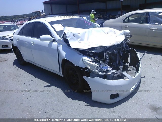 4T1BF3EK7BU584276 - 2011 TOYOTA CAMRY SE/LE/XLE WHITE photo 1
