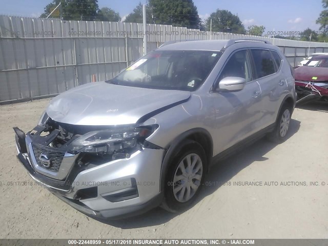 KNMAT2MT0HP507821 - 2017 NISSAN ROGUE S/SV SILVER photo 2