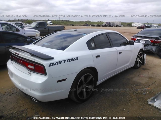 2C3CDXCT7DH729697 - 2013 DODGE CHARGER R/T WHITE photo 4