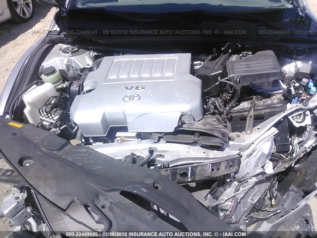 4T1BK46K18U057049 - 2008 TOYOTA CAMRY LE/XLE/SE ვერცხლისფერი ფოტო 10