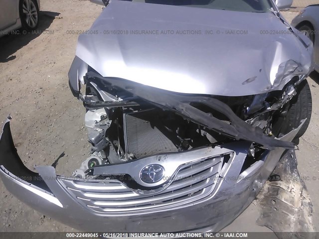4T1BK46K18U057049 - 2008 TOYOTA CAMRY LE/XLE/SE ვერცხლისფერი ფოტო 6