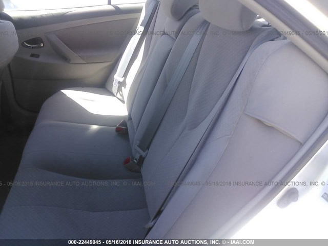 4T1BK46K18U057049 - 2008 TOYOTA CAMRY LE/XLE/SE ვერცხლისფერი ფოტო 8