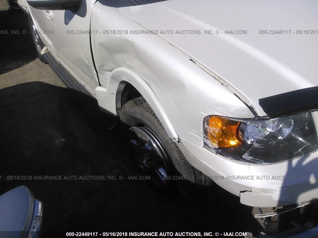 1FMFU20515LA63857 - 2005 FORD EXPEDITION LIMITED WHITE photo 6