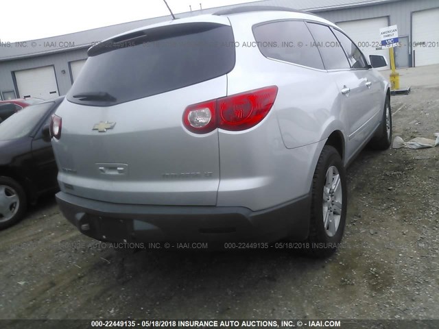 1GNLVFED5AS114778 - 2010 CHEVROLET TRAVERSE LT SILVER photo 4
