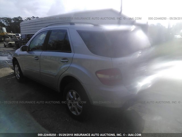 4JGBB86E87A173804 - 2007 MERCEDES-BENZ ML 350 SILVER photo 3