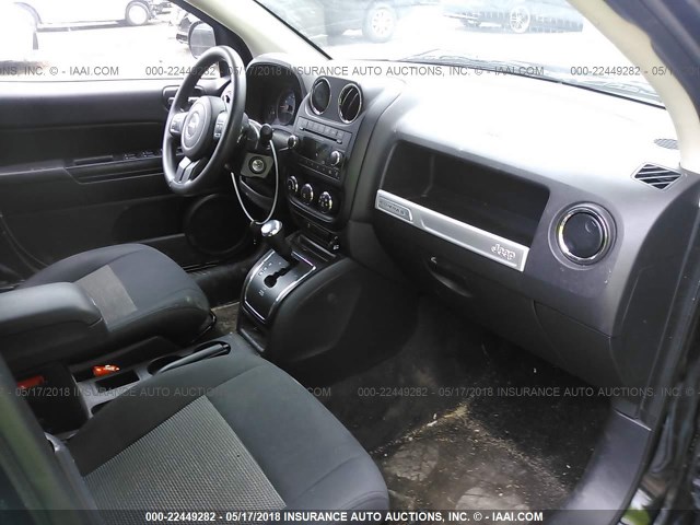 1C4NJCBA7FD313753 - 2015 JEEP COMPASS SPORT BLACK photo 5