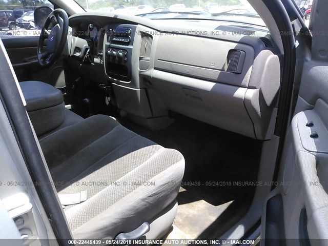 3D7KS28C35G755164 - 2005 DODGE RAM 2500 ST/SLT 银色 照片 5