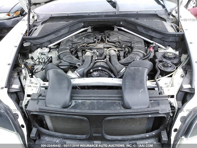 5UXFG8C55BLZ95984 - 2011 BMW X6 XDRIVE50I WHITE photo 10