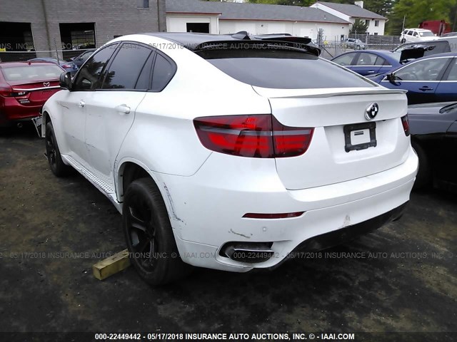 5UXFG8C55BLZ95984 - 2011 BMW X6 XDRIVE50I WHITE photo 3