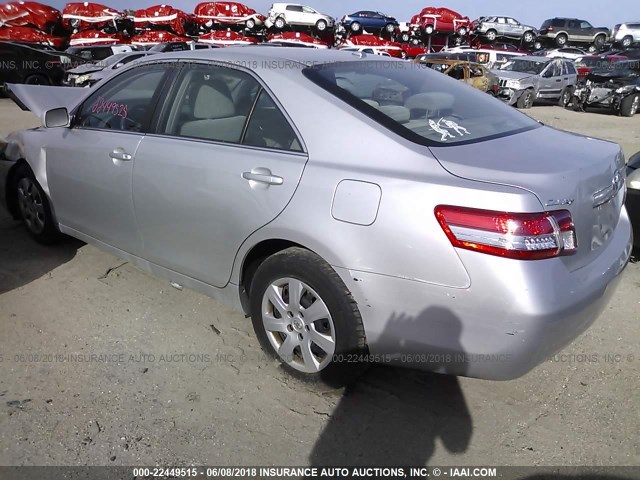 4T1BF3EK8AU531732 - 2010 TOYOTA CAMRY SE/LE/XLE 银色 照片 3
