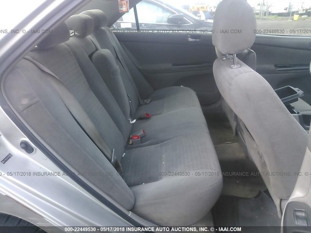 4T1BE32K75U046835 - 2005 TOYOTA CAMRY LE/XLE/SE ვერცხლისფერი ფოტო 8