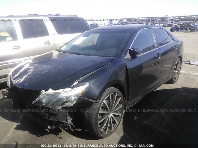 4T1BF1FK3EU469570 - 2014 TOYOTA CAMRY L/SE/LE/XLE 黑色 照片 2