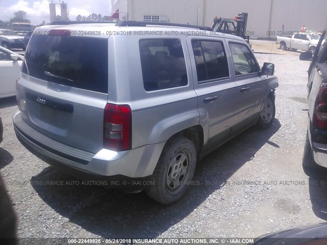 1J4NT1GA0BD288187 - 2011 JEEP PATRIOT SPORT SILVER photo 4