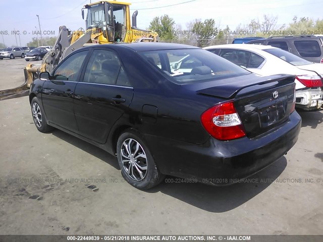 4T1BE32K42U080159 - 2002 TOYOTA CAMRY LE/XLE/SE შავი ფოტო 3