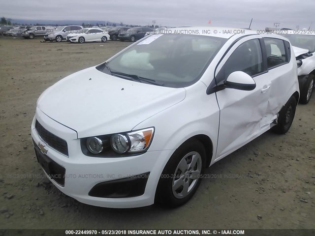 1G1JA6SG0G4115756 - 2016 CHEVROLET SONIC LS 白色 照片 2