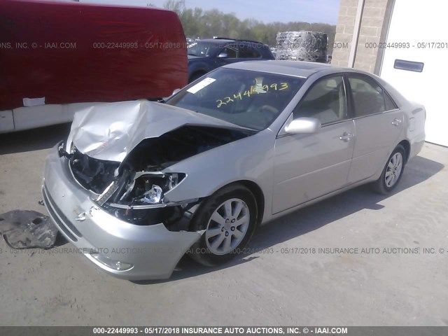 4T1BF30K54U584271 - 2004 TOYOTA CAMRY LE/XLE/SE ვერცხლისფერი ფოტო 2