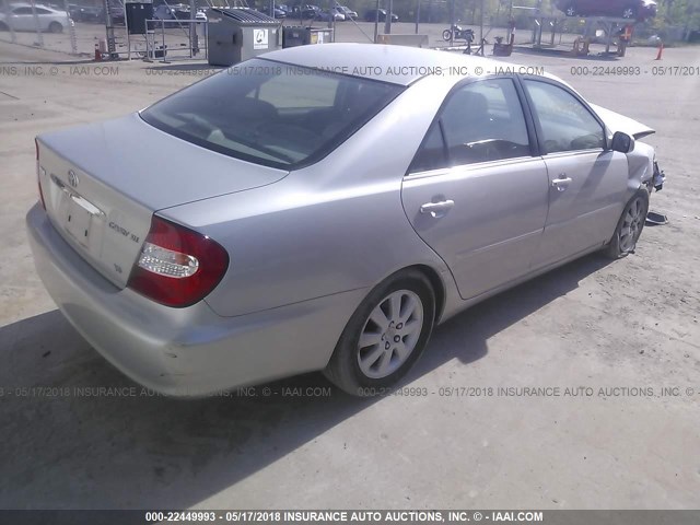 4T1BF30K54U584271 - 2004 TOYOTA CAMRY LE/XLE/SE ვერცხლისფერი ფოტო 4